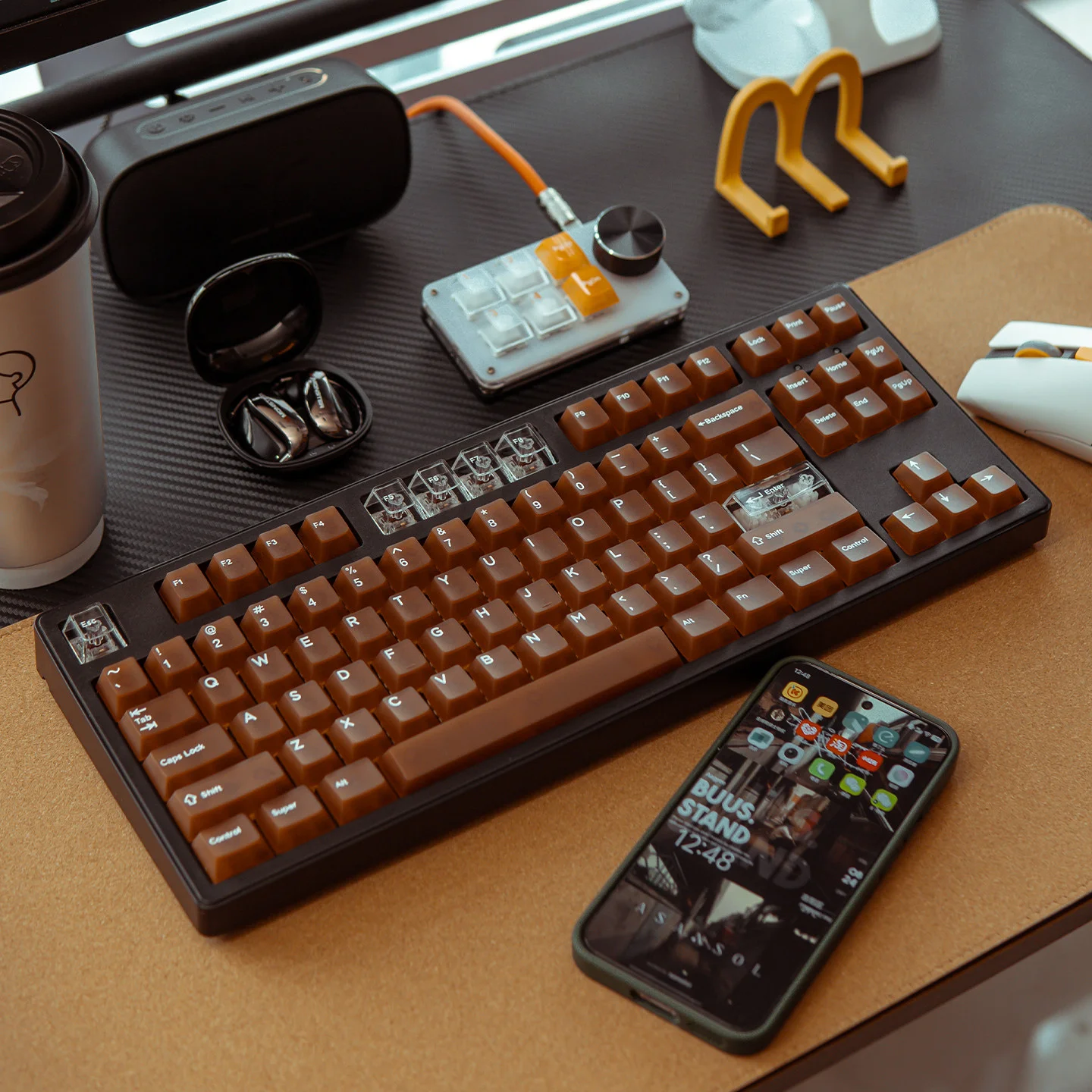 

Coffee PC fog through keyboard keycap 132 keys pad printing magnetic axis custom original height 61/75/87