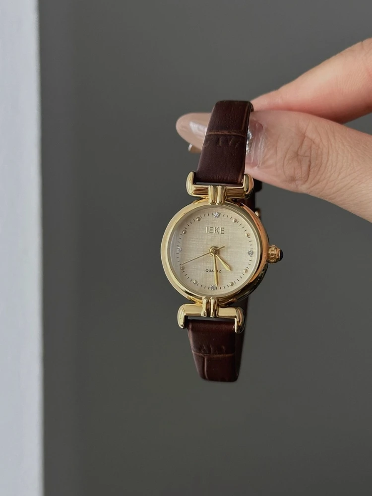 Brown Vintage Women's Quartz Watch Luxury Clock Gift Delicate Leather Ladies Bracelet Elegant Women's Watch