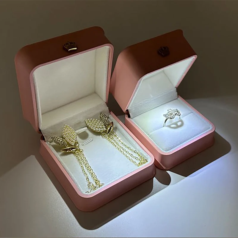 

Корона Шкатулка для драгоценностей с подсветкой Серьги Кольцо Ожерелье Подвеска Чехол для хранения Подарки Упаковка Дисплей Держатель Органайзер для ювелирных изделий