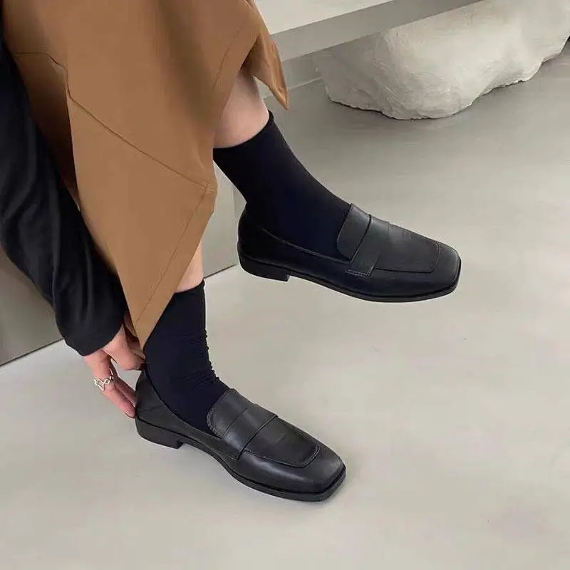 

Женские туфли на плоской подошве больших размеров, широкие удобные лоферы без шнуровки из искусственной кожи на низком каблуке с круглым носком