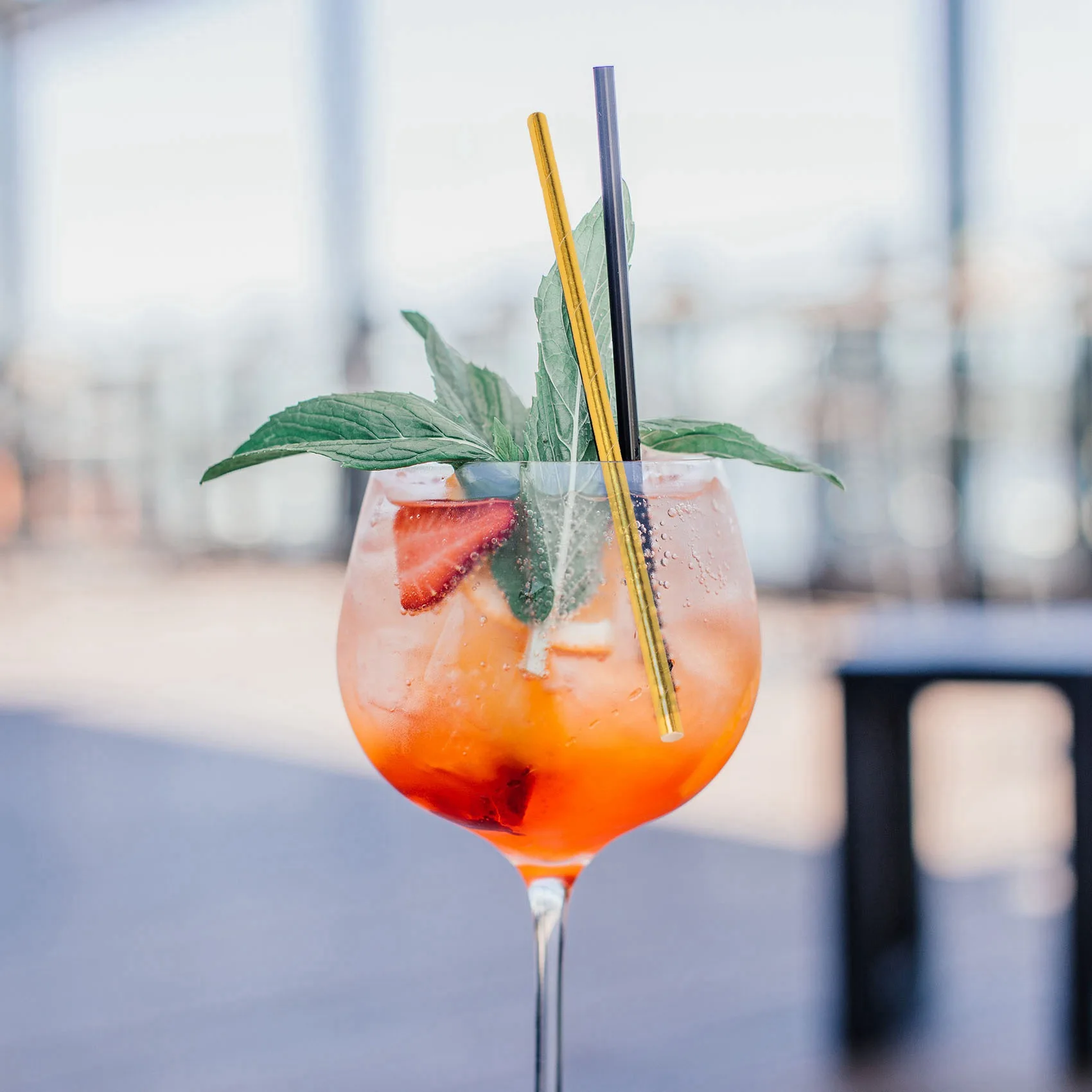 شفاطات ورقية من رقائق الذهب، شفاطات للشرب للحفلات للاستعمال مرة واحدة، عبوة مكونة من 100 احتفالات للعطلات - B09B