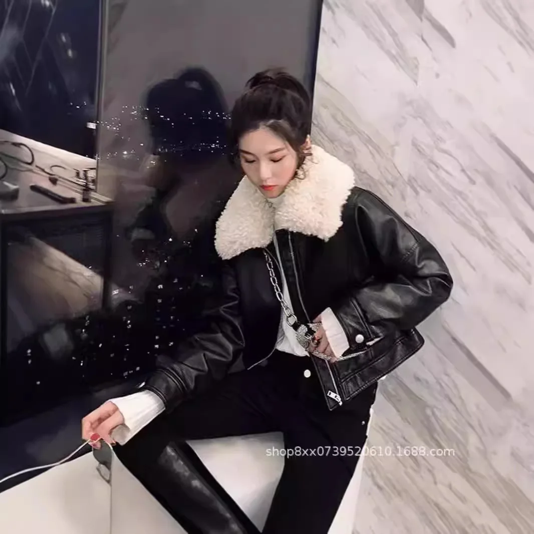Jackets Women Elegant Furry Turn Down Collar Faux Leather Coats Streetwear Zipper Splice Pockets Jacket Lady High Street Winter