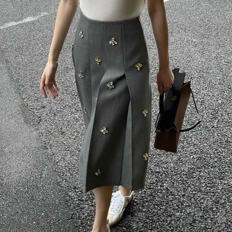 

Simple Fashion Embroidery Beading Gray Skirt for Women 2025 Spring Autumn New Ruched Skirts Y2k High Waist Faldas Mujer