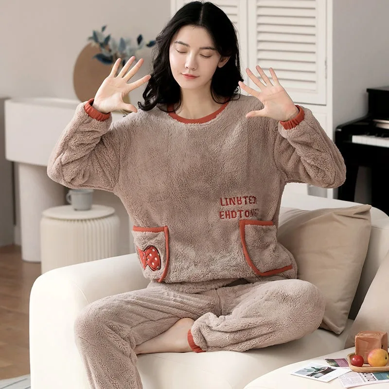 

2024 New Pullover Pajamas Coral Velvet Autumn Winter Women Sleepwear Embroidered Long Sleeves Oversized Casual Student Homewear