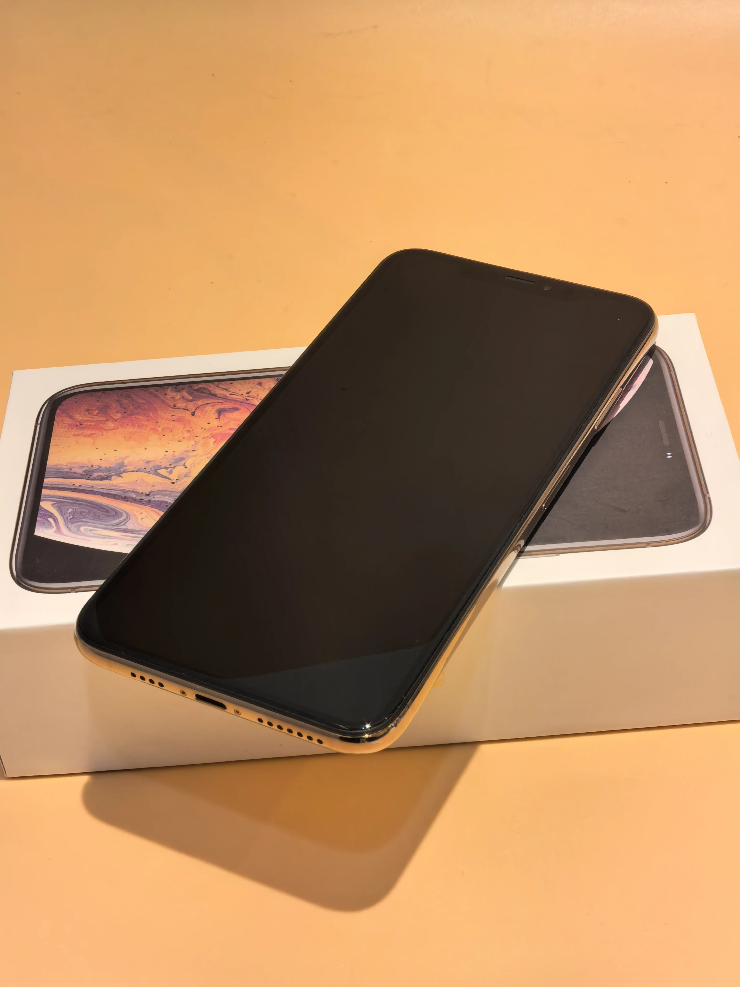 هاتف Apple iPhone XS Max بشاشة 6.5 بوصة وذاكرة وصول عشوائي 4 جيجابايت وذاكرة قراءة فقط 64 جيجابايت 256 جيجابايت هاتف محمول Hexa Core IOS A12 NFC LTE 4G مستعمل غير مقفول هاتف محمول أصلي #2