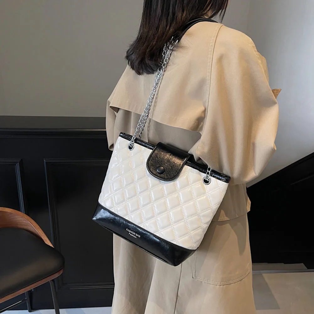 Color Block Pattern Glossy Tote Bag Faux Leather Large Capacity Womens Shoulder Bag Simple Style Luxury Women Use Underarm Bag