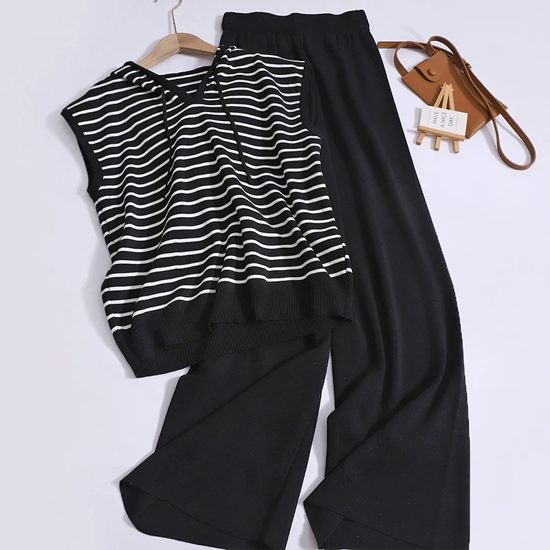 Women Summer Loose Casual Set Contrast Color Striped Sleeveless V-neck Hooded Tank Tops and High Waist Solid Wide Leg Pants Suit