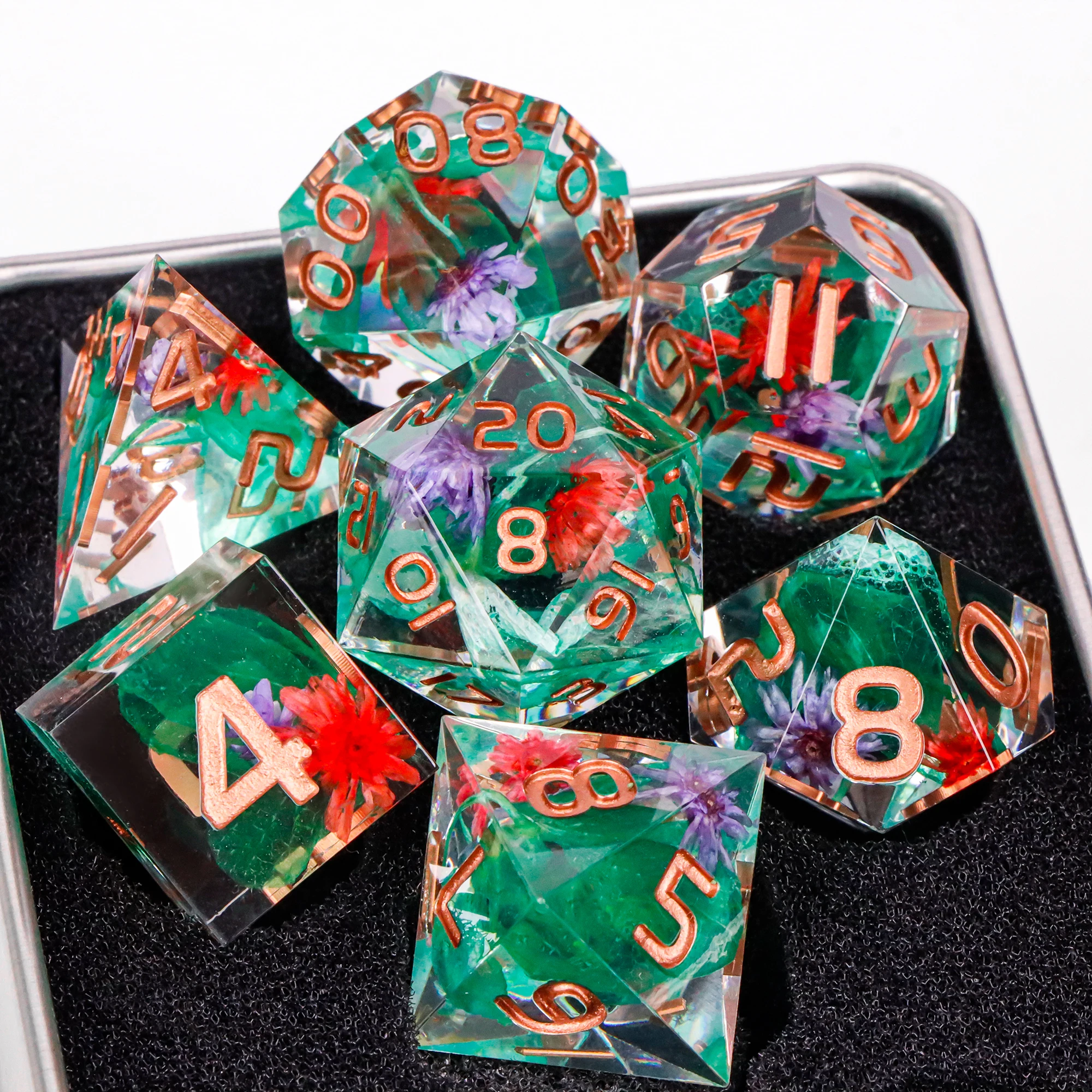 

7 pcs Sharp Edge Dice Flower Resin Dice Polyhedral Dice for Dungeons and Dragons Role playing Games RPG Dice Set D&D Dice Gift