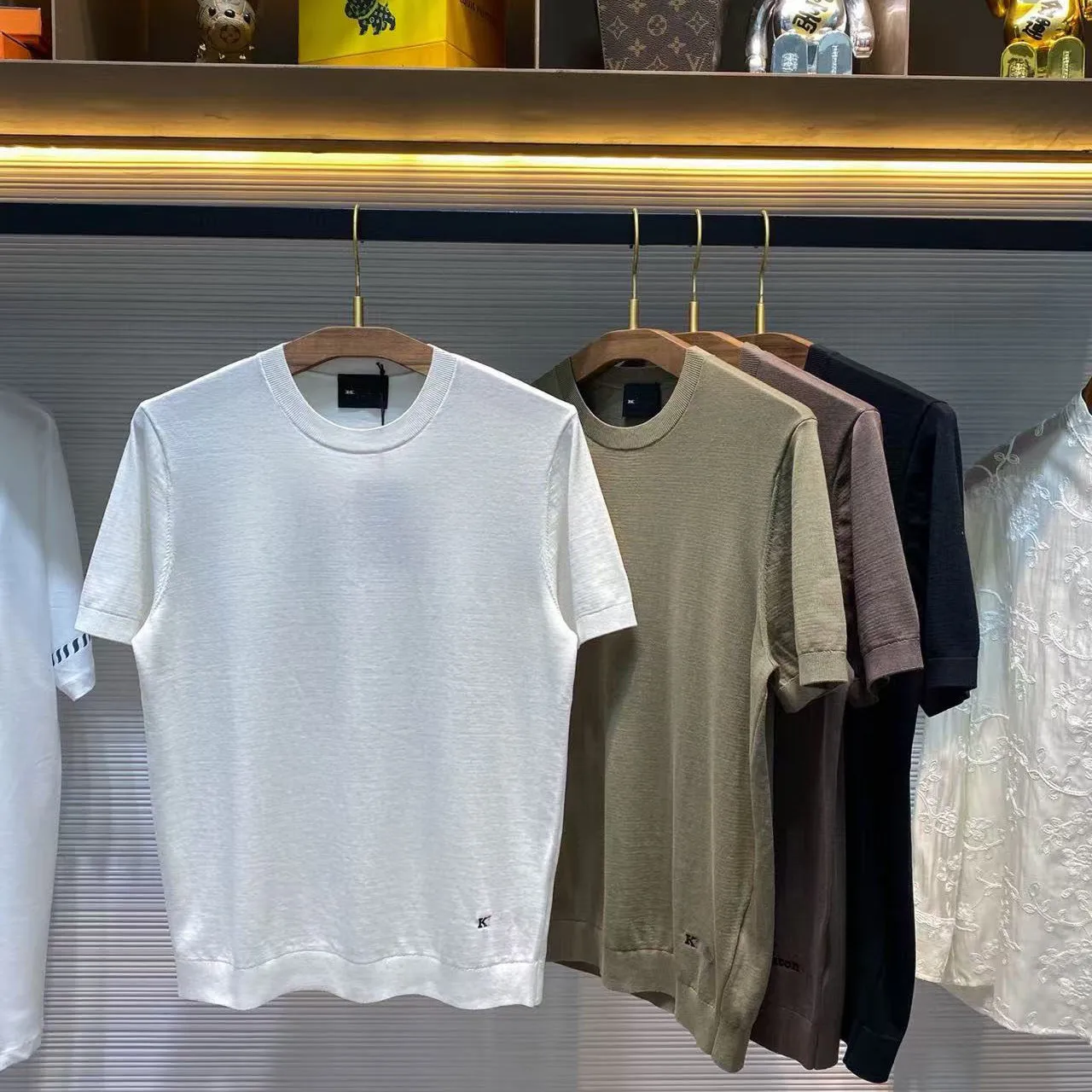 

Италия Kiton весна и лето новая повседневная модная дышащая трикотажная футболка с круглым вырезом в стиле старых денег