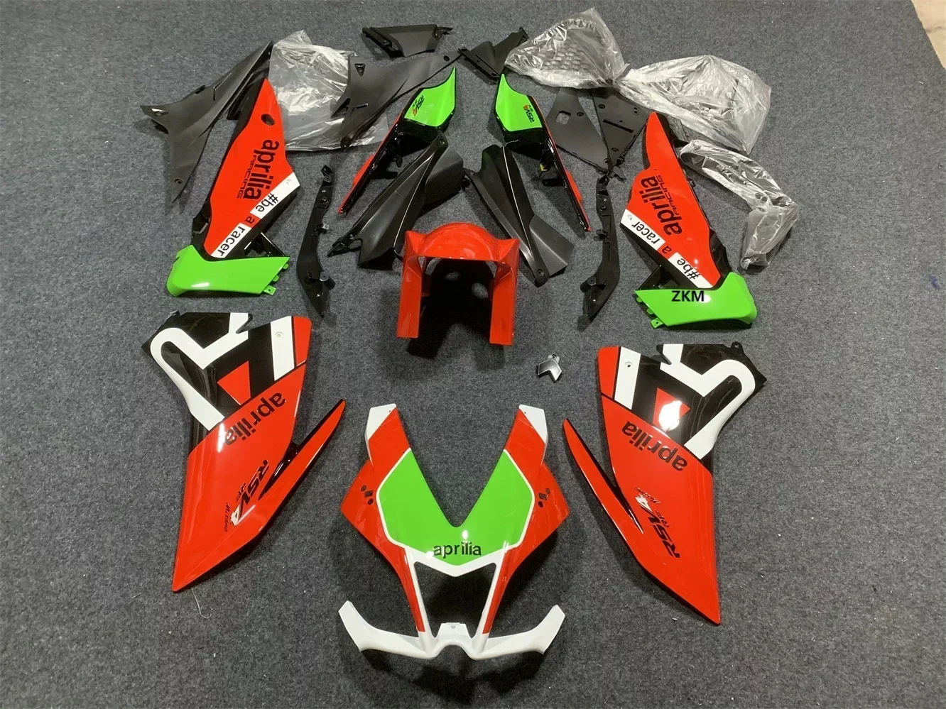 

Новый комплект обтекателей из АБС-пластика подходит для Aprilia RSV4 1000 2009 2010 2011 2012 2013 09 10 11 12 13 14 Комплект кузова красный зеленый