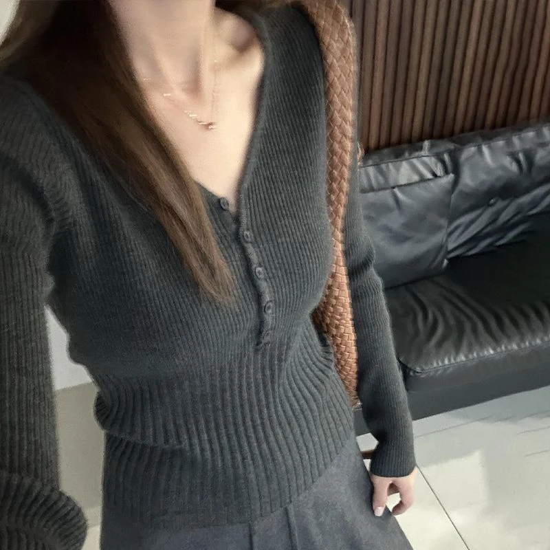 

Korean Version Gray V-neck Knitted Base Shirt for Women Spring Autumn Waist Cinching Slim Fit Sweater Top Fashion Women Clothing