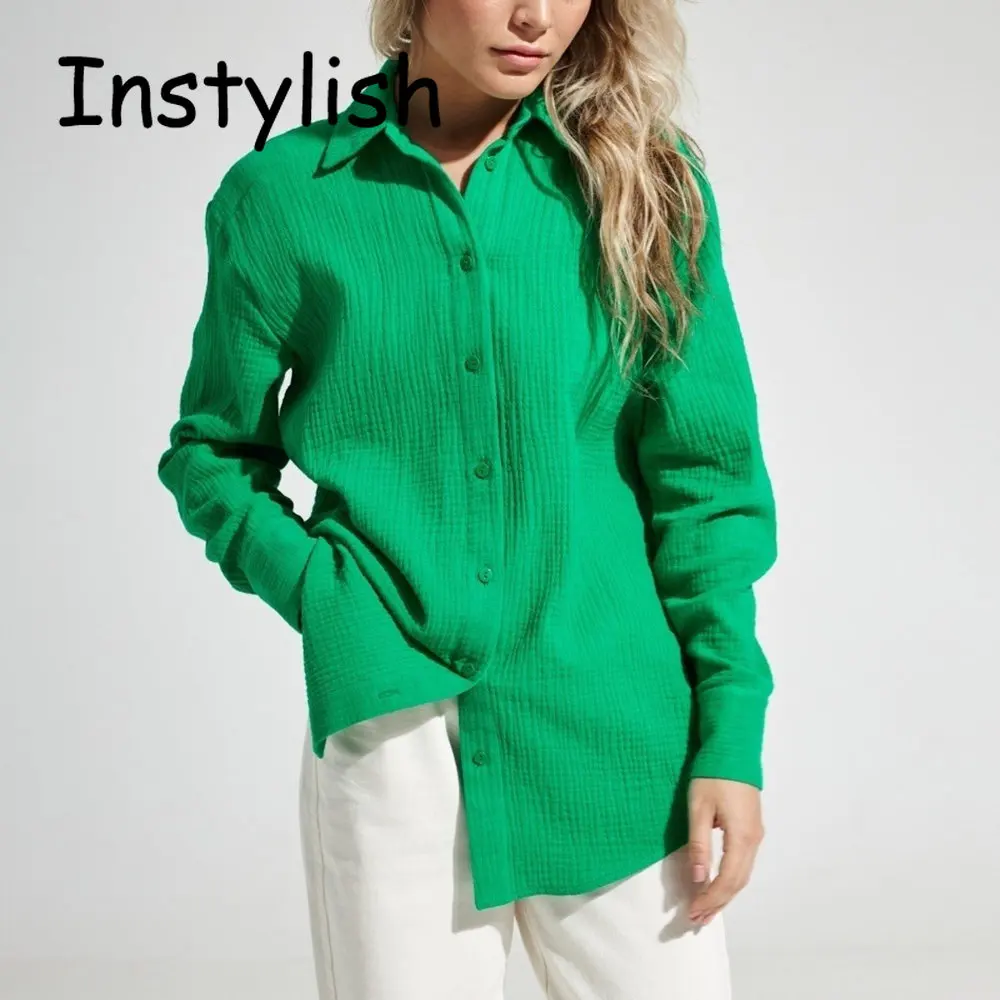 

Женская хлопковая блузка оверсайз с длинным рукавом и отложным воротником