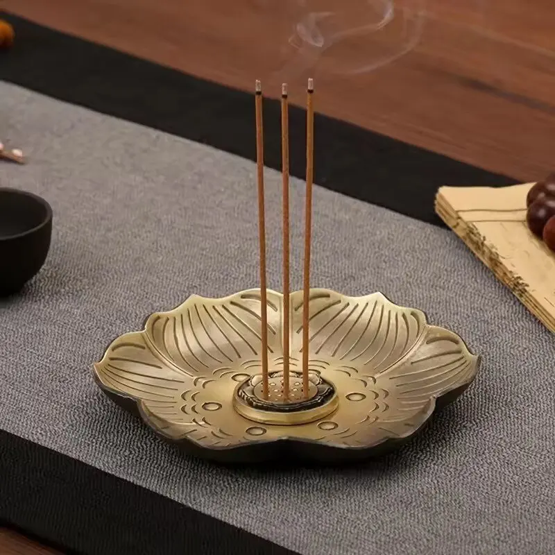 Plum Blossom Metal Incense Burner Flower Shaped Sandalwood Incense Stick Holder Craft Ornament for Yoga, Meditation Home Decor