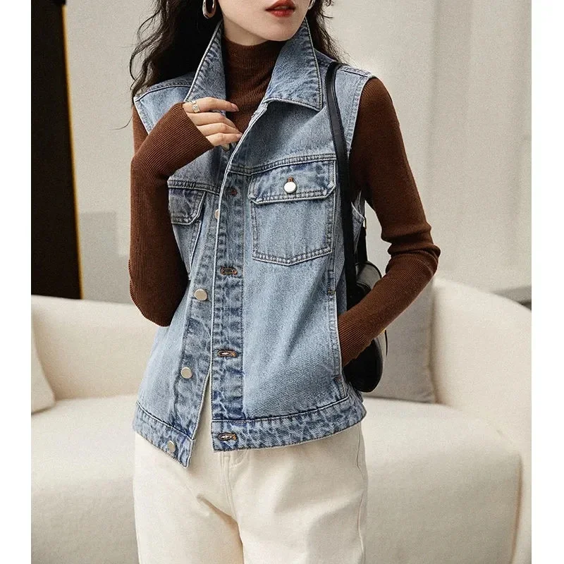 2024 Women's Denim Vest Jacket Spring Autumn Lapel Collar Foreign Aura Ladies Sleeveless Appear Thin Female Cowboy Horse Clip