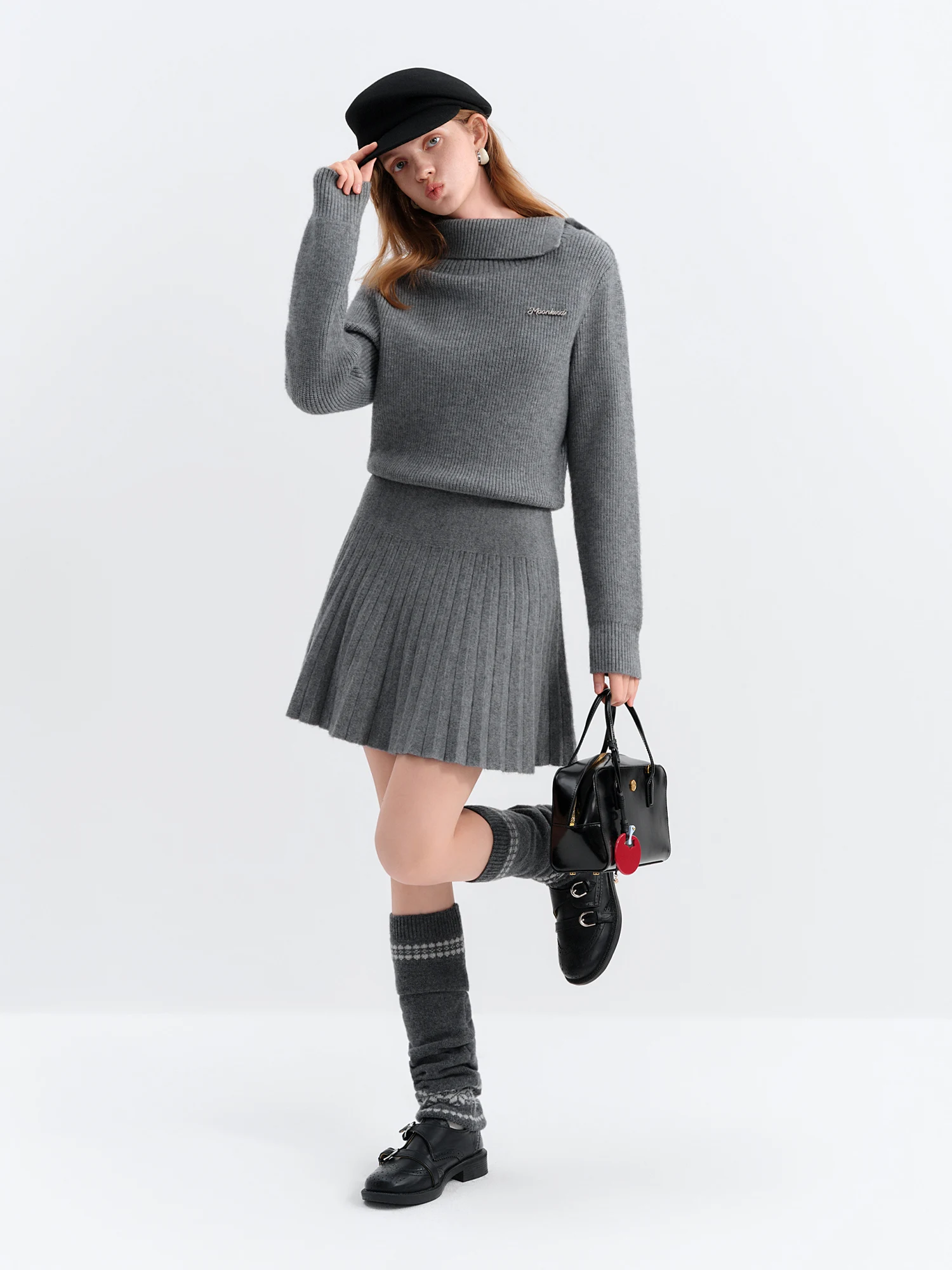 Fsle vestido cinza de malha doce estilo balé para mulheres 2025 inverno novo ombro oblíquo lapela plissado mini vestidos linha a