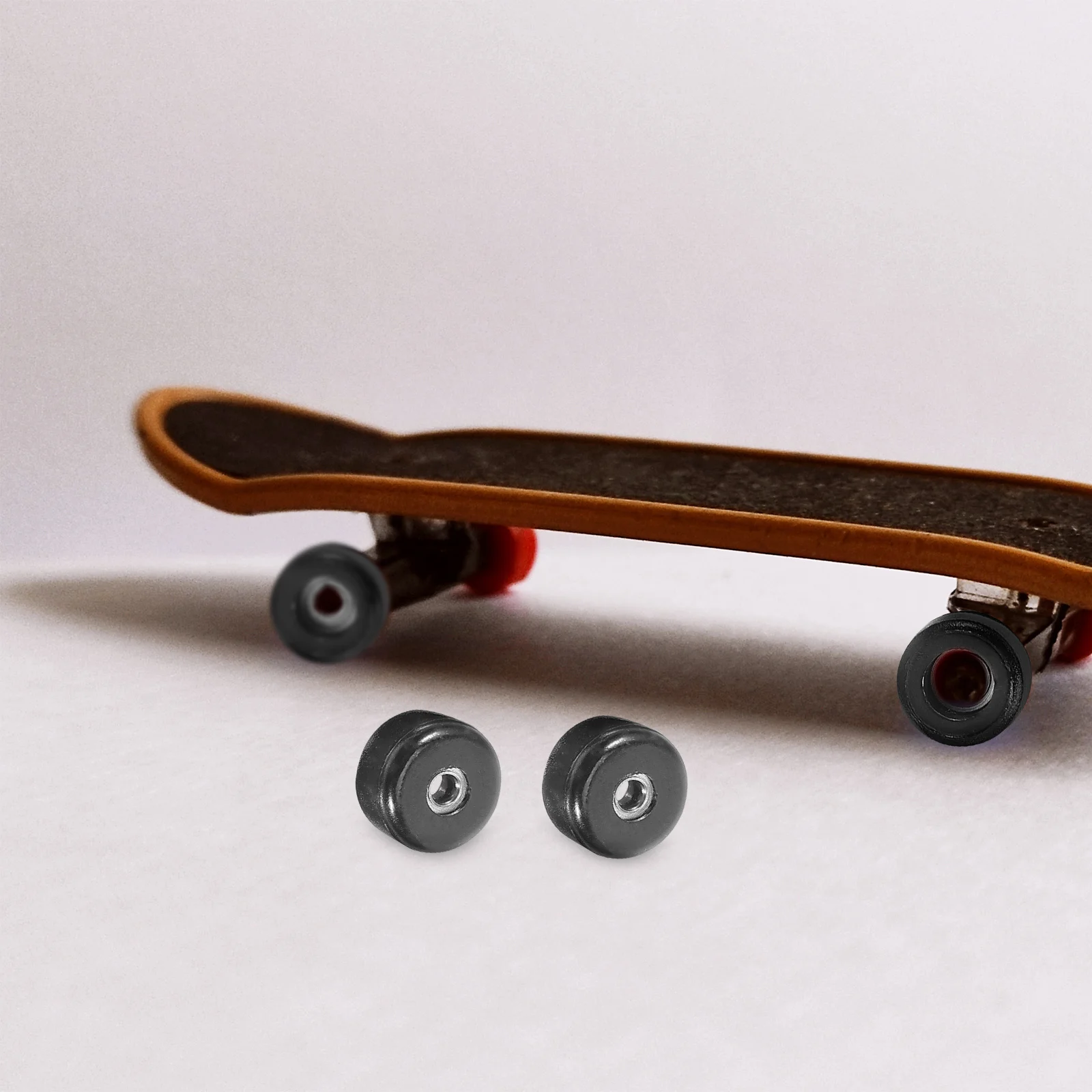 

4pcs Finger Skate Roller Stainless Steel Plastic Durable Lifelike Design Educational For Kids Stress Relief