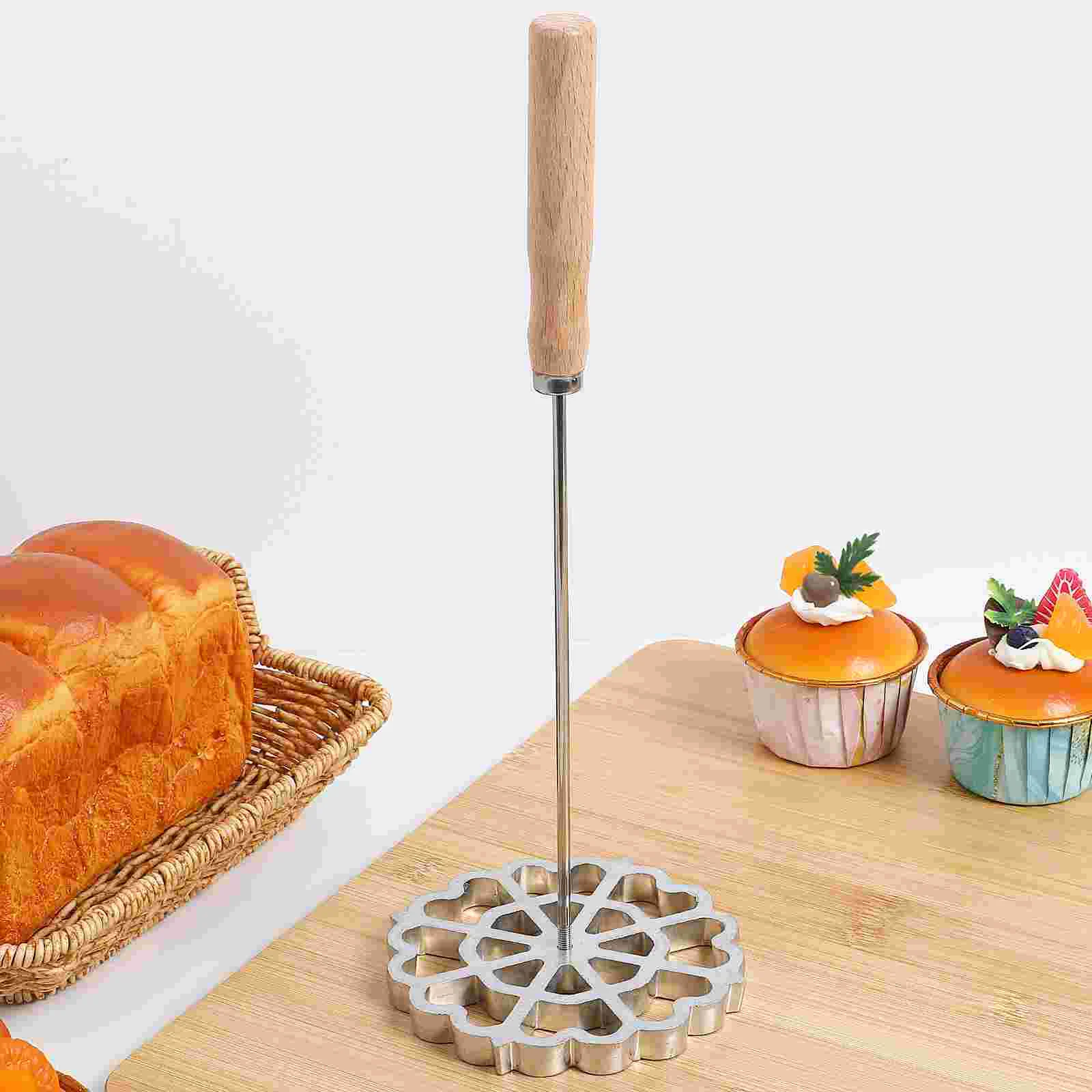 Oil Pier Mold Kitchen Spoon Frying Snack Flat Ergonomic Handle Wood Aluminum Alloy Wooden Stainless Steel Non-stick