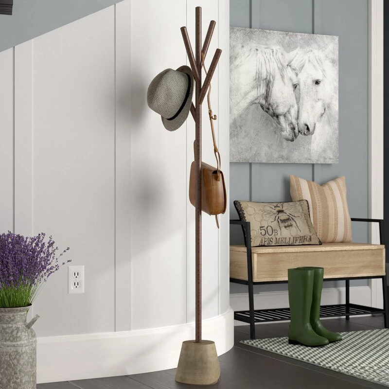 Rak mantel antik dari lantai ke langit-langit