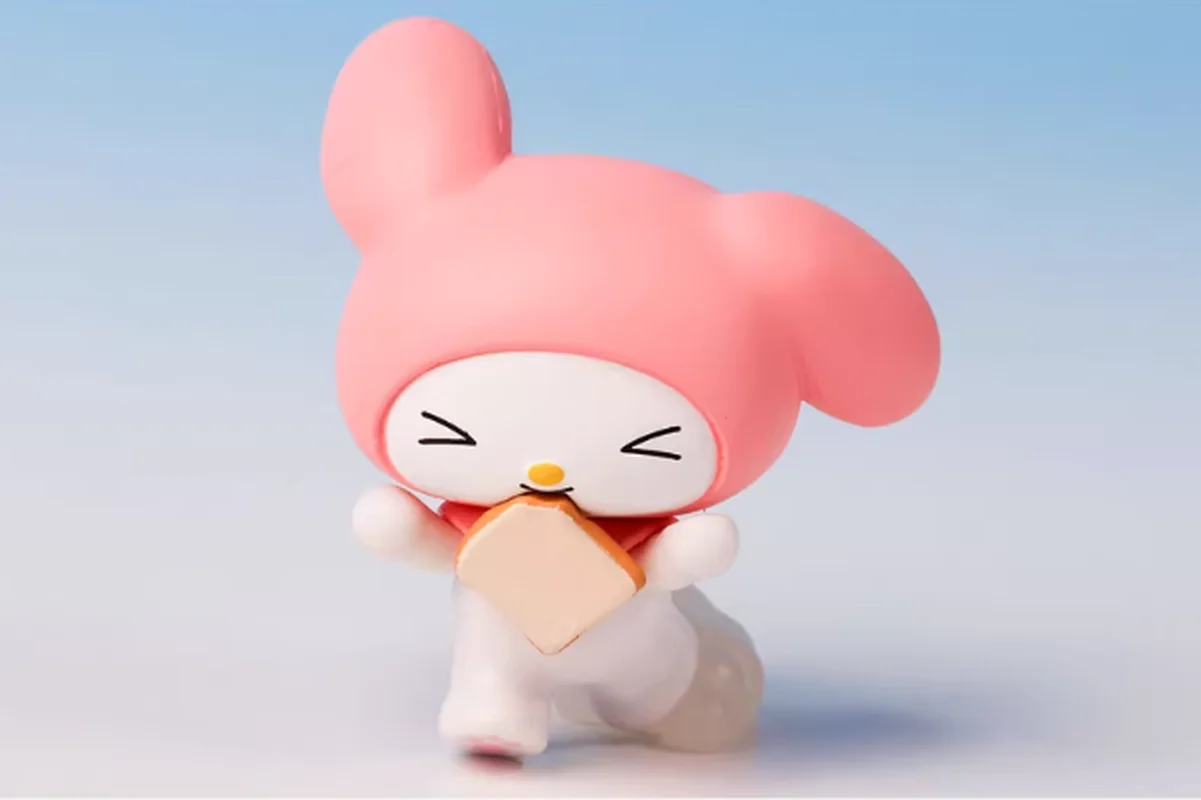 New Product In Stock Meileti Kt Yugui Dog Is Late Holding Bread Sprinting Running Styling Blind Box Desktop Decoration Surprise