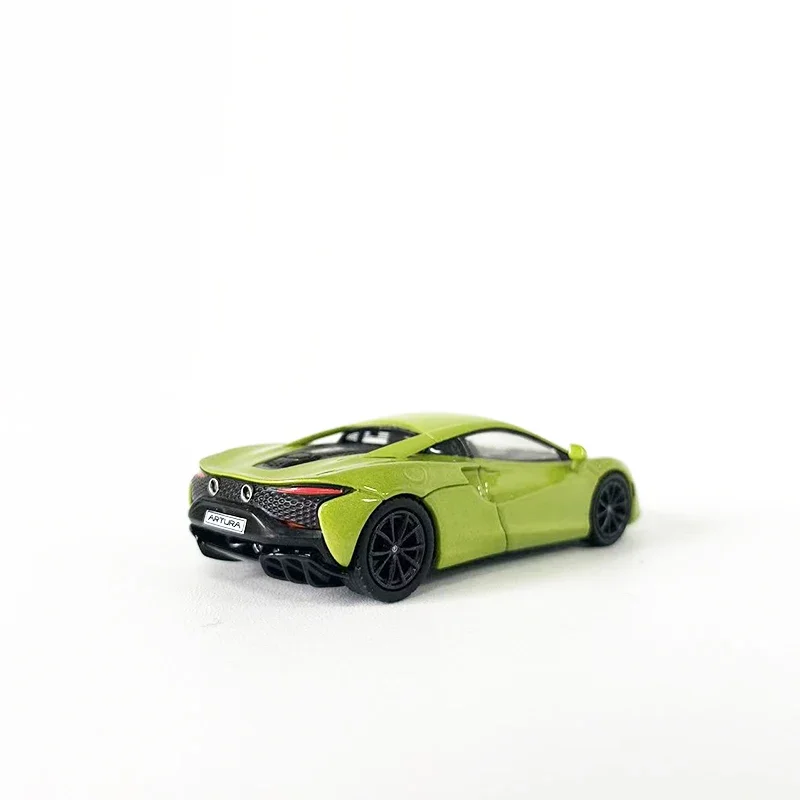 Colección de vehículos deportivos fundidos a presión de aleación de coche modelo MINIGT 1:64 # 496 LHD Verde Manzana