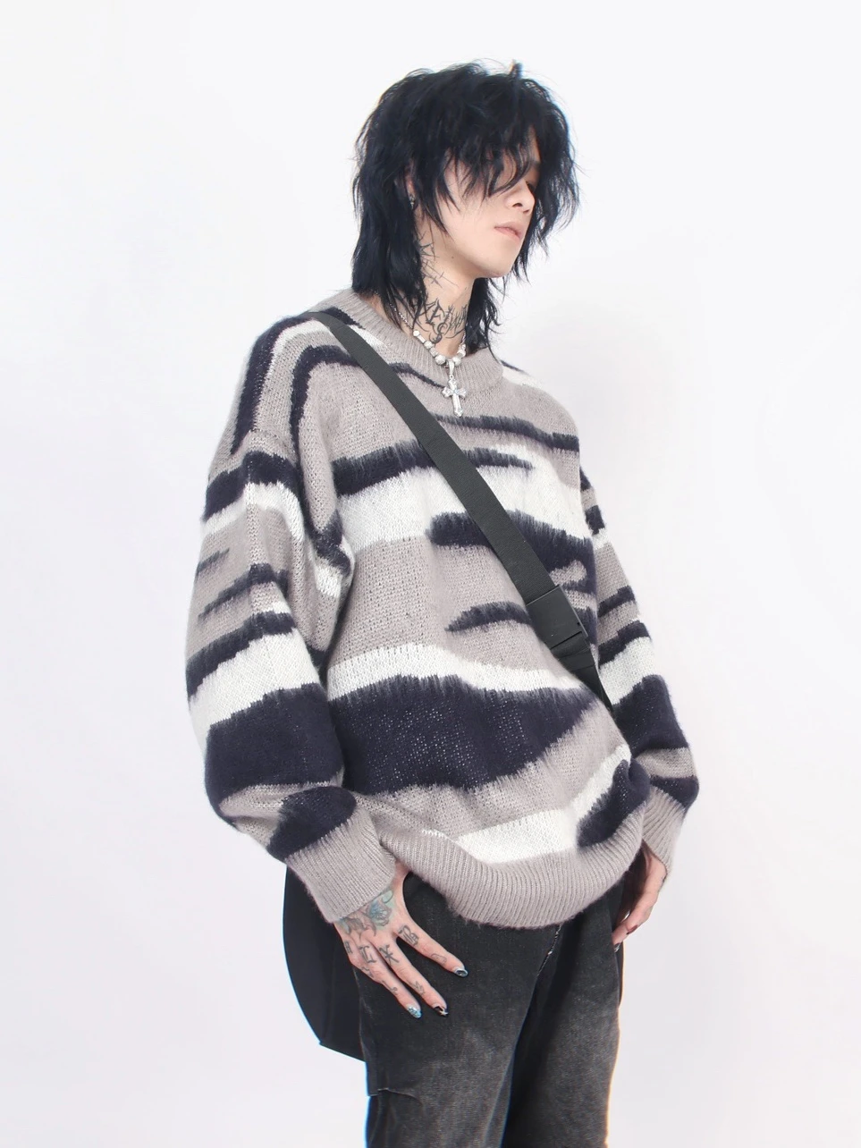 الخريف الشتاء الشارع نمط الرجال غير النظامية مخطط أسود رمادي سترة الأمريكية زوجين أحمر رمادي فضفاض لينة محبوك سترة #6