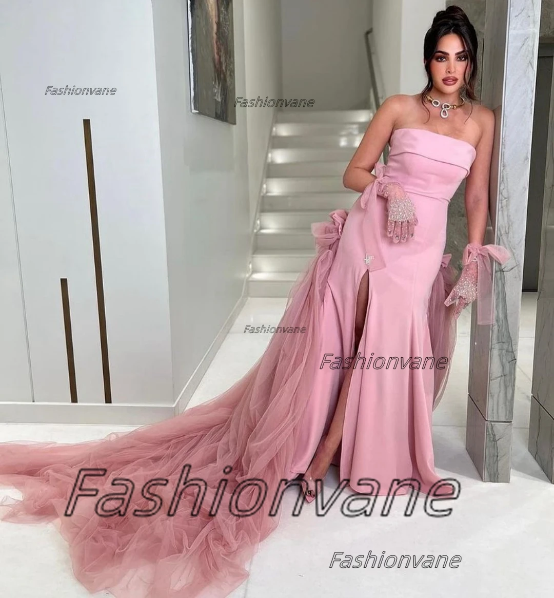 

Fashionvane Customized Strapless Prom Dresses Long Ruffles Tulle Train Evening Party Dress Zipper Back Bride Wear for Weddings