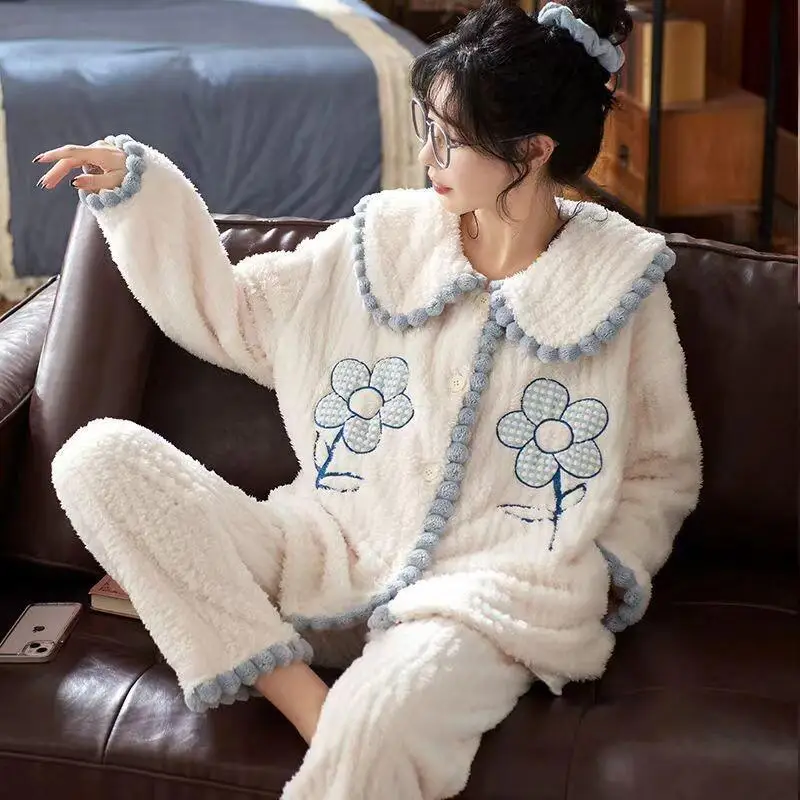 

flannel Women's pajamas winter new model coral fleece Sleepwear autumn pajamas fleece-lined thicken keep warm homewear suit