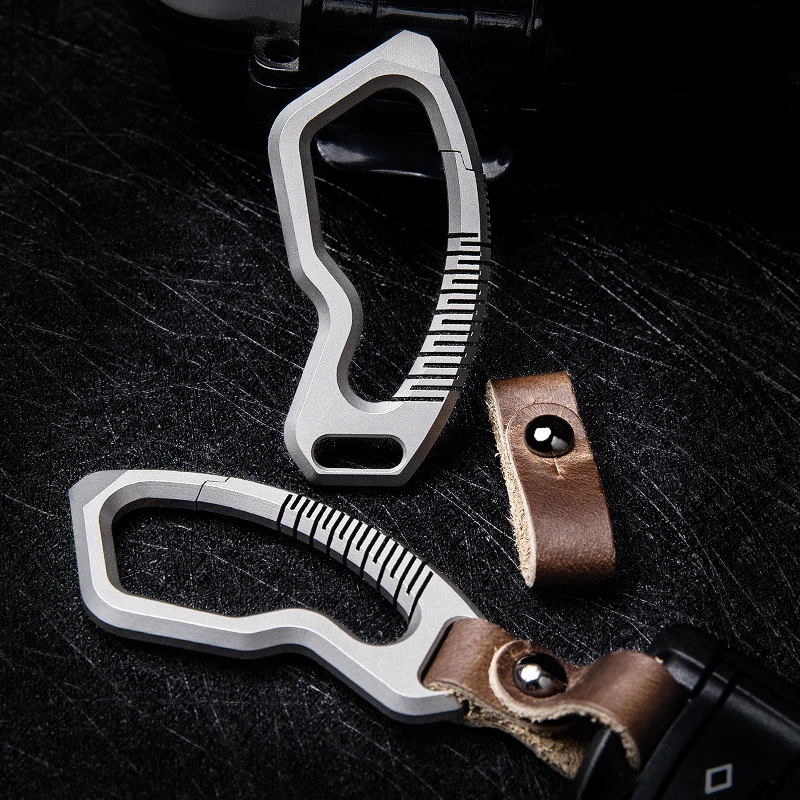 Titanium Alloy Keychain Ultra-light Car Key buckle Personality Creative Waist Belt Buckle Outdoor EDC Tools