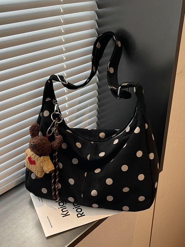 Korean Style Polka Dot Women's Bag 2026 New Fashion Large Capacity Commuter Bag Casual Single Shoulder Slanting Dumpling Bag