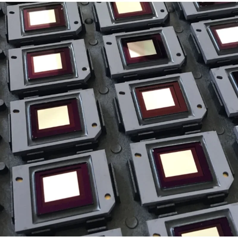 1pcs For Projector Brand - New Imported Original Projector DMD Chip 1076 - 643AB For DLP550HETFYA