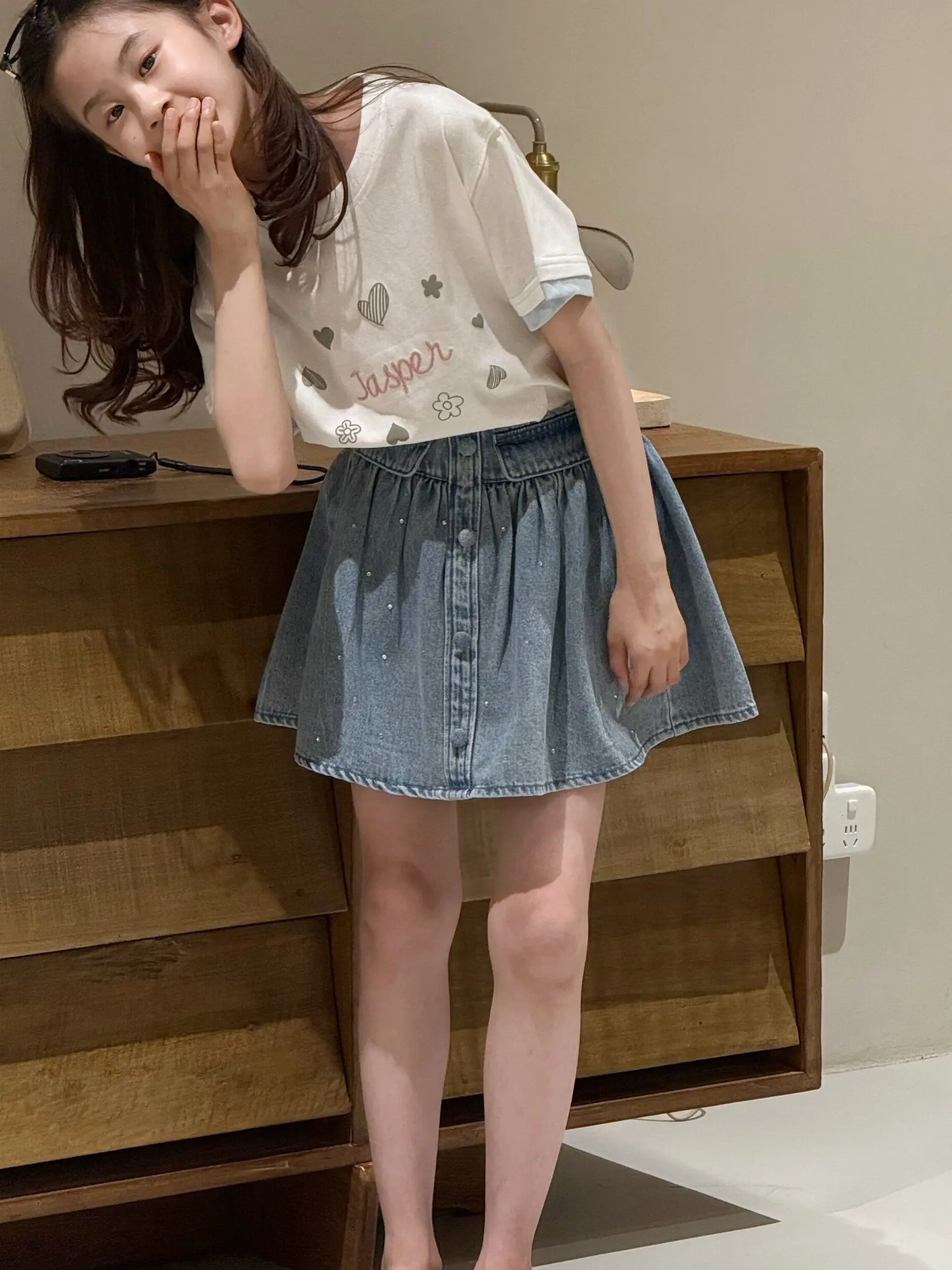 Camiseta Infantil Borabora para Meninas, Manga Curta, Estampa de Coração, Color Block, Roupa Casual de Verão, Marca Jasper, Adequada para Escola e Passeio na Cidade