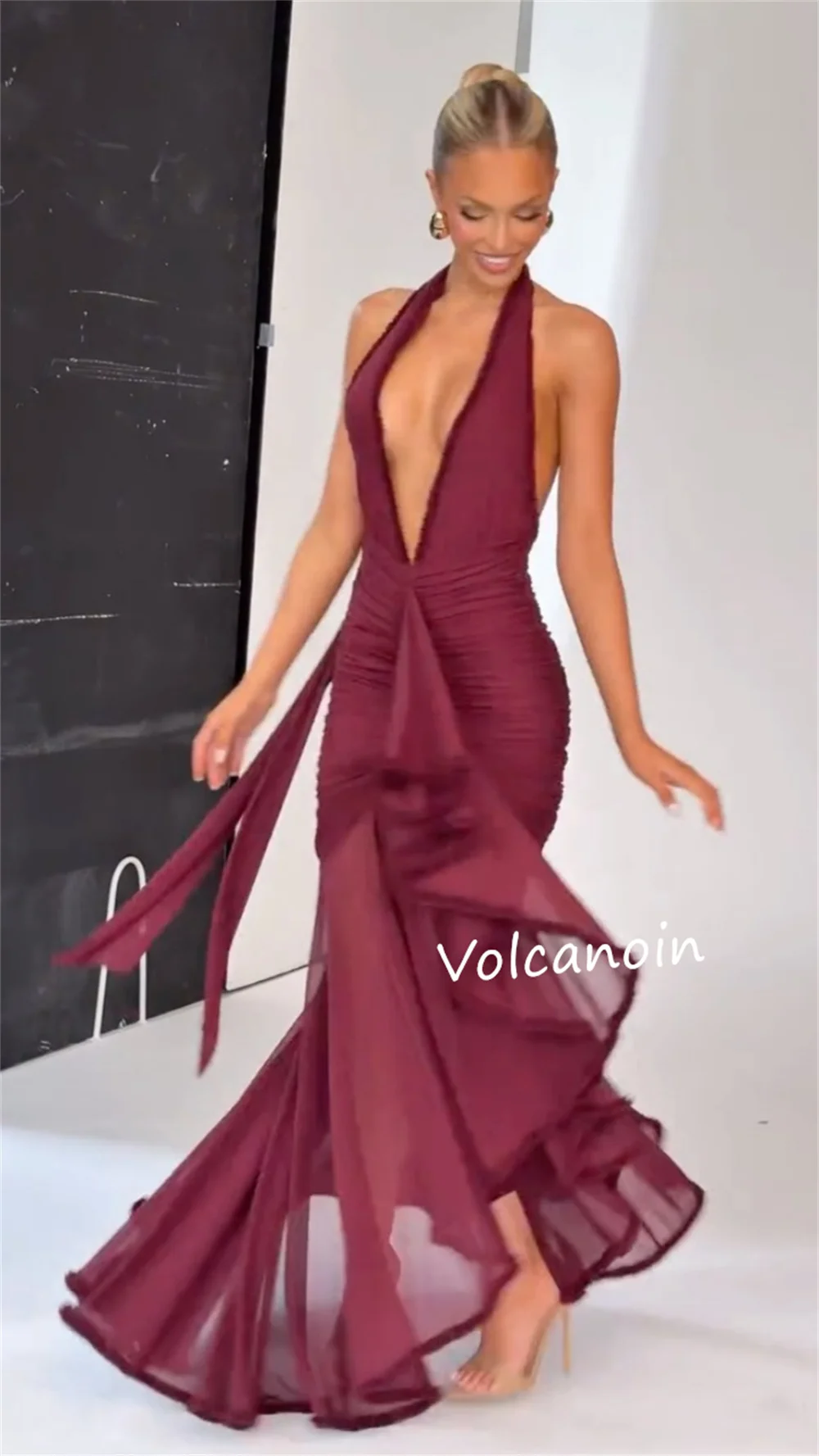 Gaun Panjang Halter Terompet Ruched Wiru Sifon Kustom Pesta Koktail Acara Dipesan Lebih Dahulu Gaya Modern Sederhana