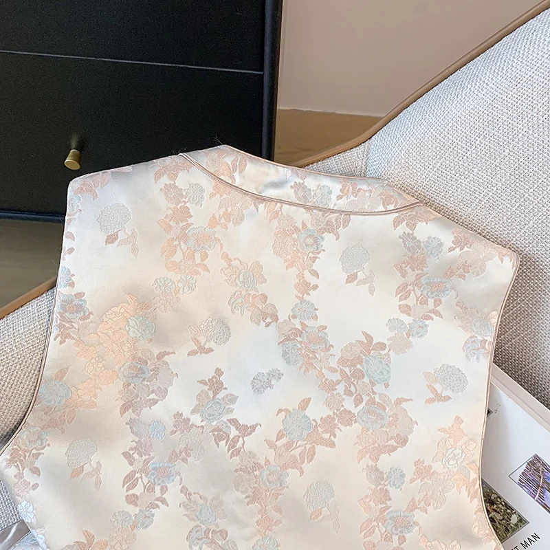 سترة جديدة من الساتان للسيدات الشابات لعام 2025 ملابس صينية تقليدية مودين ature تانغ ملابس علوية