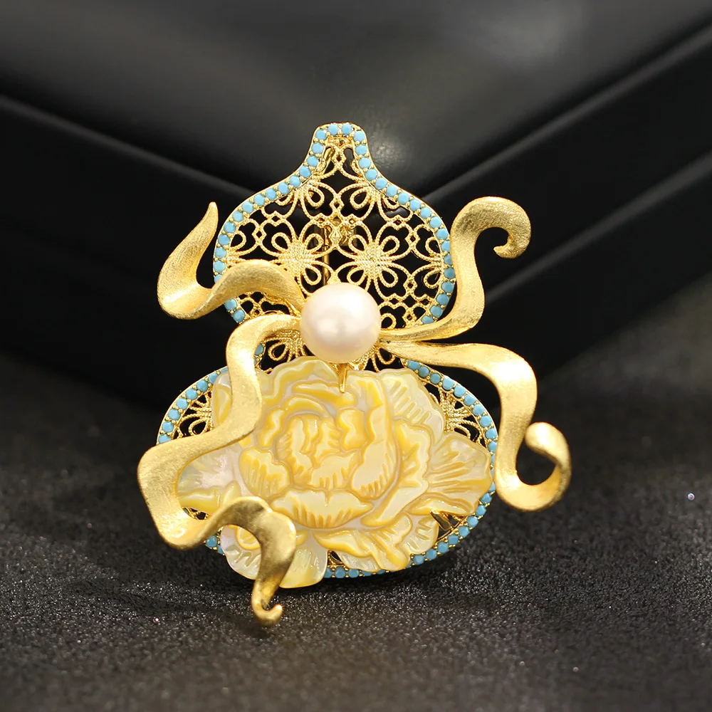 

Брошь в китайском стиле из натуральной желтой ракушки с резным пионом, нежный пресноводный жемчуг, лента, тыква, роскошные аксессуары, булавки для женщин