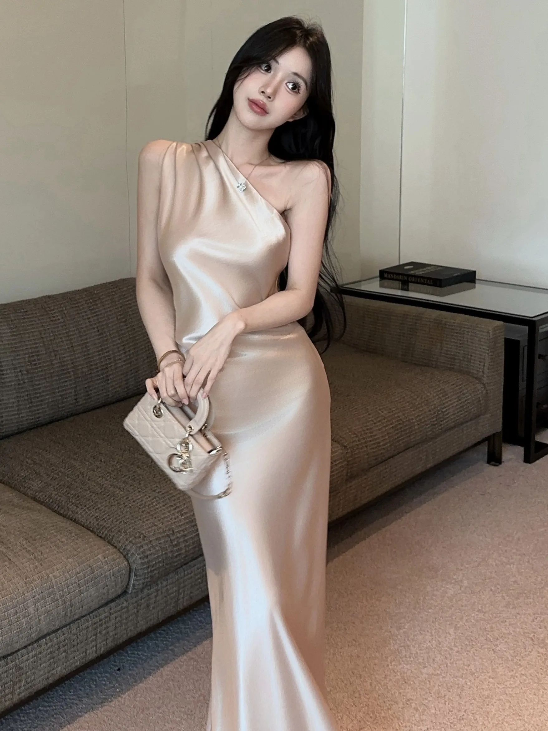 

Элегантное атласное платье-фасон «фасон» с одним рукавом, приталенное, стройнящее, для дня рождения, с юбкой-«фасон»