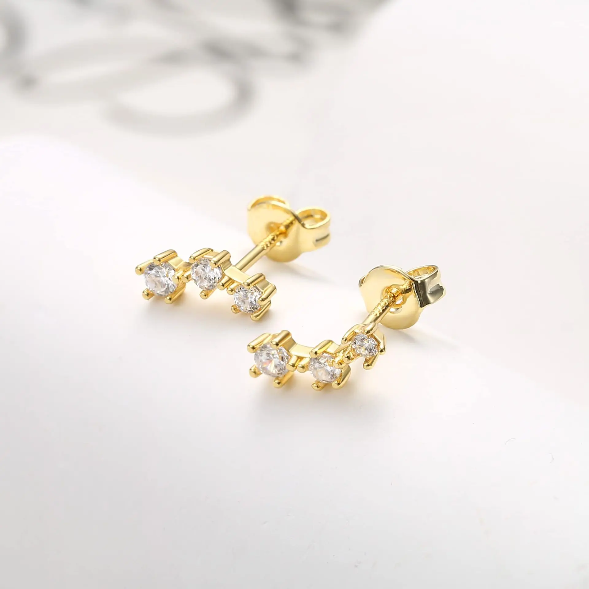 Brass real gold plating, hot-selling, fashionable earrings, women's water drop-shaped circle with zircon stud earrings set.