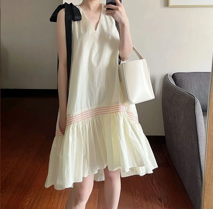 

2026 Summer Sweet Ruffle V-neck Sleeveless Tank Top Dress Women's Bow Strap A-line Skirt