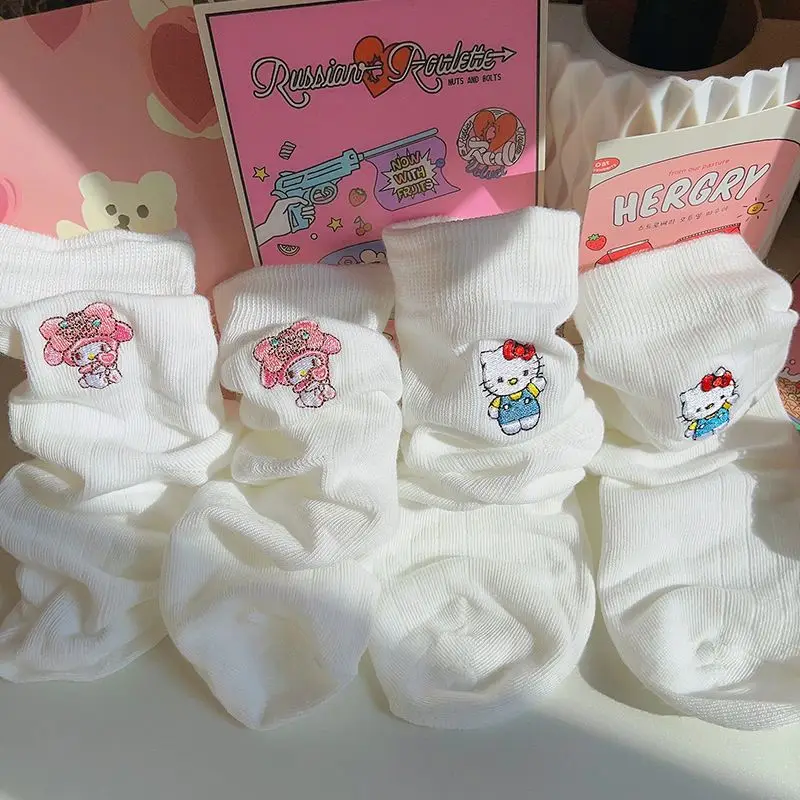 

Sanrio high quality white embroidered cartoon cute HelloKitty animation innovative favorite women's stockings casual rich socks