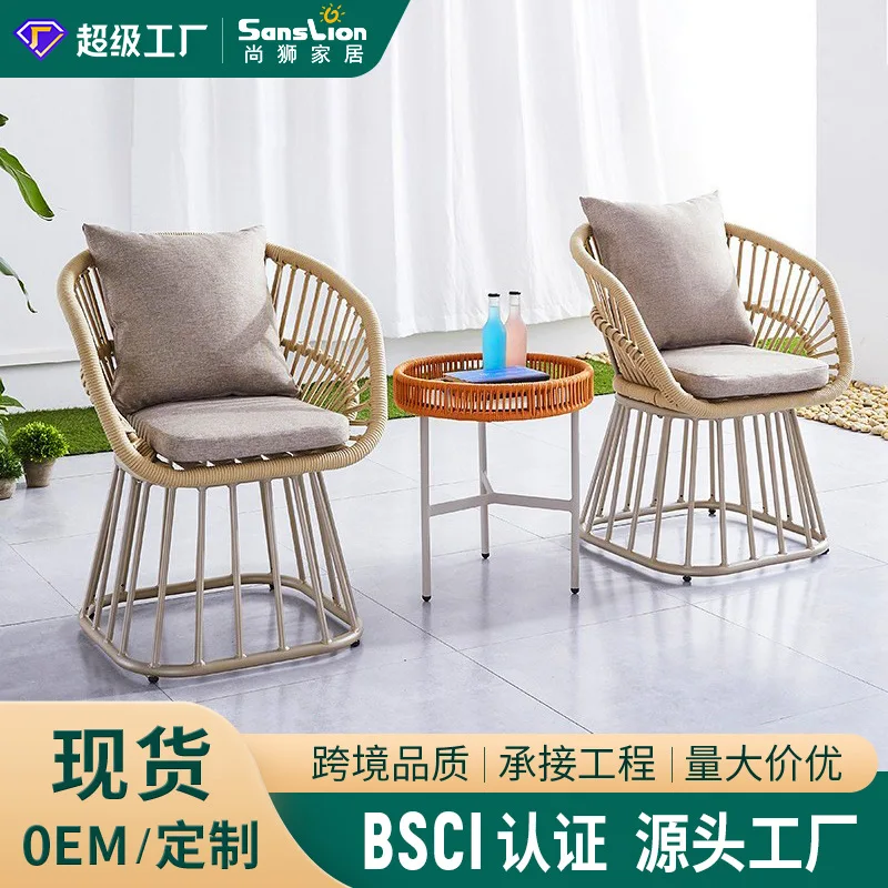 طاولة وكراسي فناء خارجية مقاومة للماء مع مجموعة مظلة وطاولة وكراسي ترفيهية خارجية