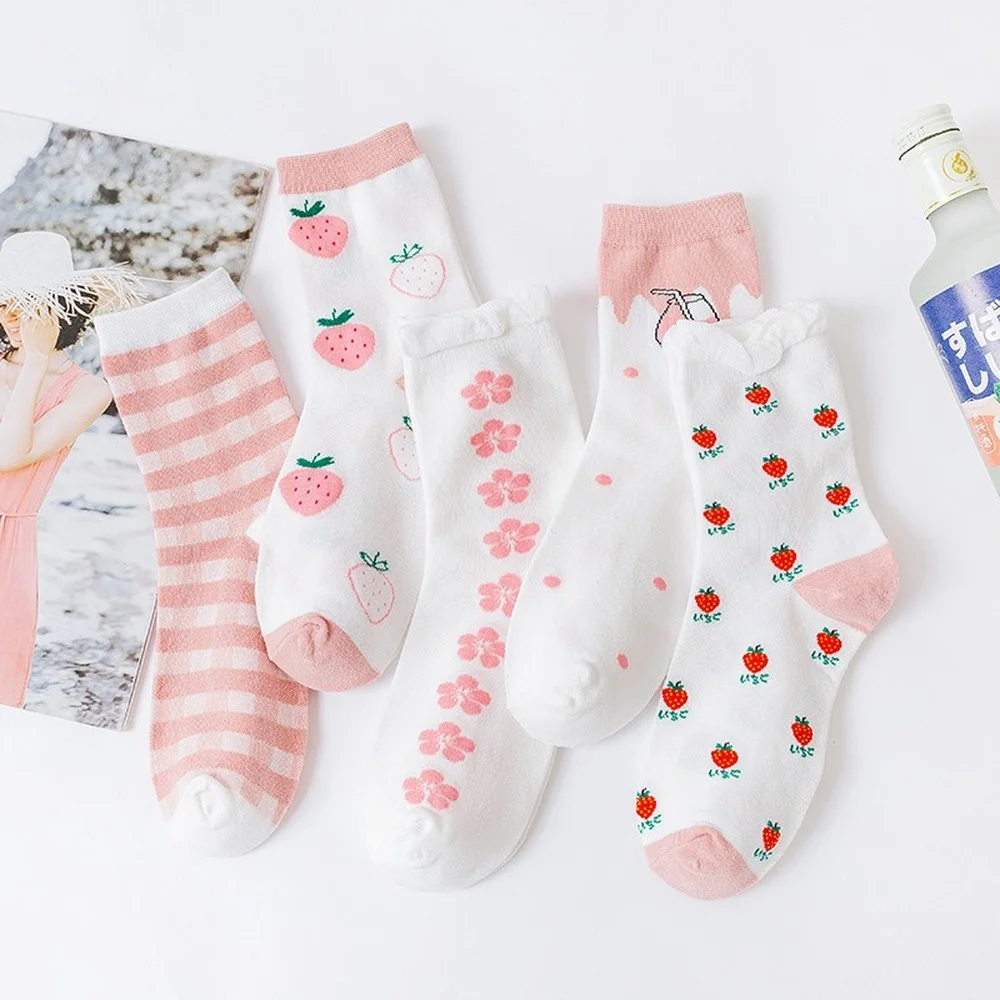 2022 New Spring Summer Harajuku Cute Ins Women Cotton Socks Middle Tube Forest Strawberry Casual Cartoon Socks for Ladies