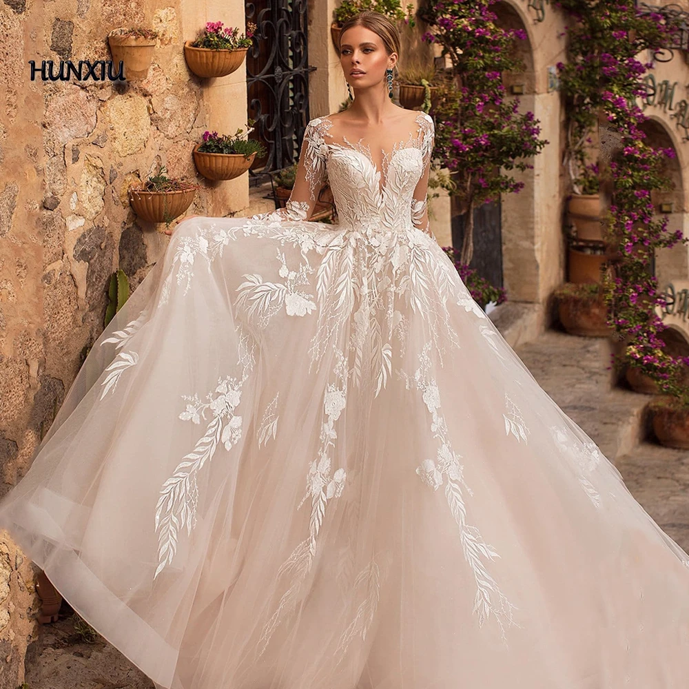 Splendido abito da sposa Illusion Back Spoon Collar maniche lunghe principessa sposa abito da sposa corte treno a-line abito lungo fino al pavimento