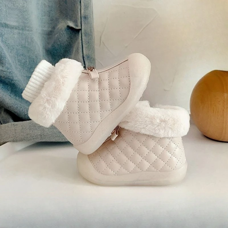 أحذية أطفال شتوية دافئة للأطفال الصغار بعمر 1-2 سنة للجنسين نعل ناعم غير قابل للانزلاق شبشب منزل مع بطانة من الصوف ​