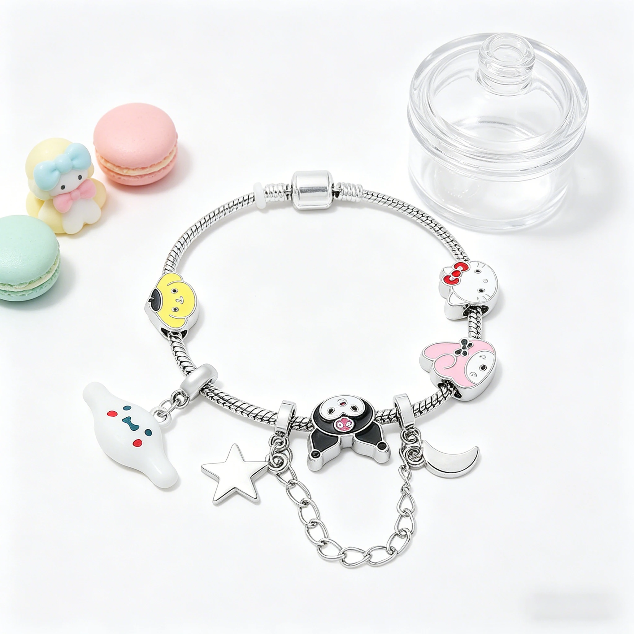 Pulsera con Dijes de Personajes de Sanrio, Aleación de Zinc con Dijes de Hello Kitty, Kuromi y Cinnamoroll, Brazalete Ajustable
