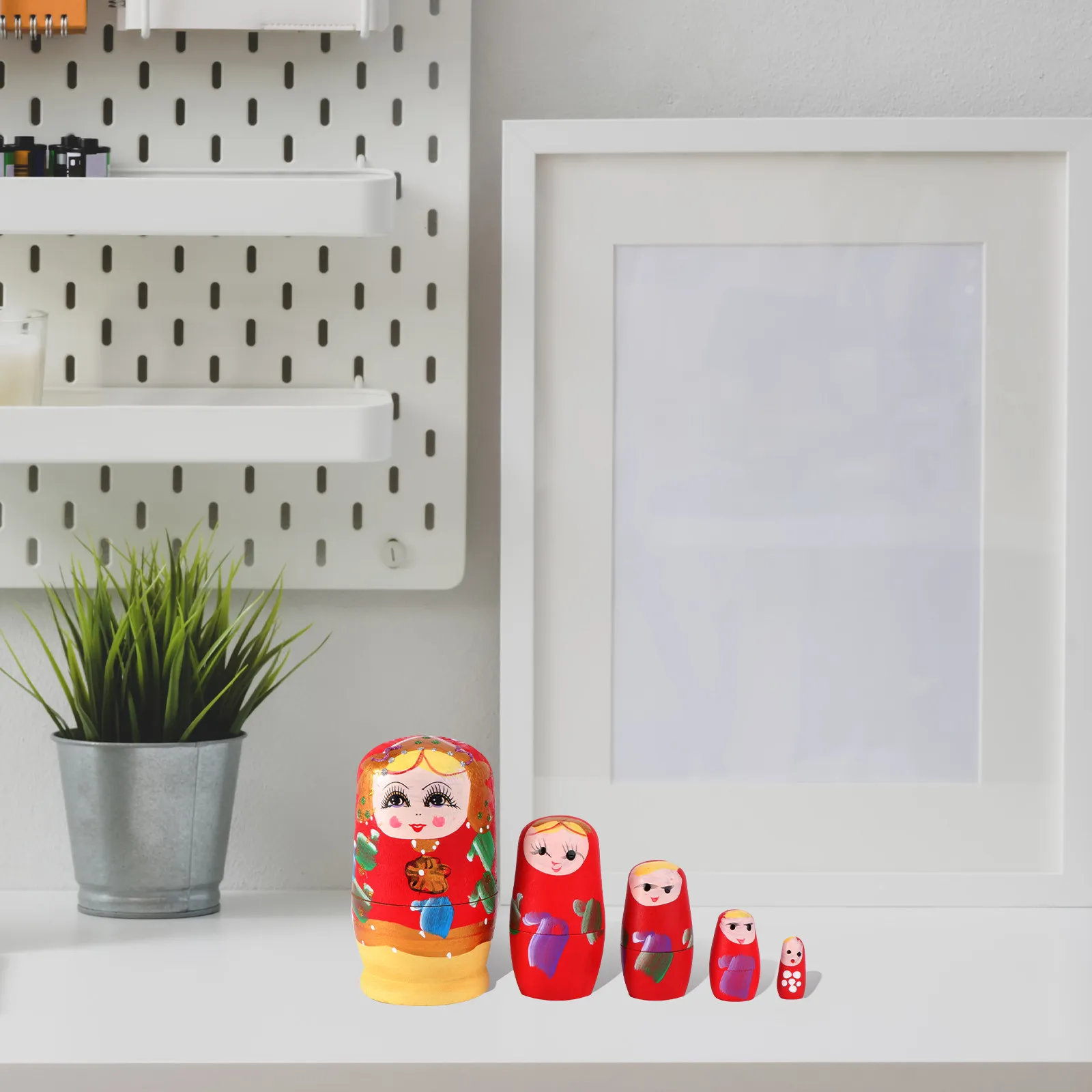 

5Pcs Wooden Matryoshka Decorative Nesting Set Natural Wood Craft Bright Safe Ornament for Gifting and Storage