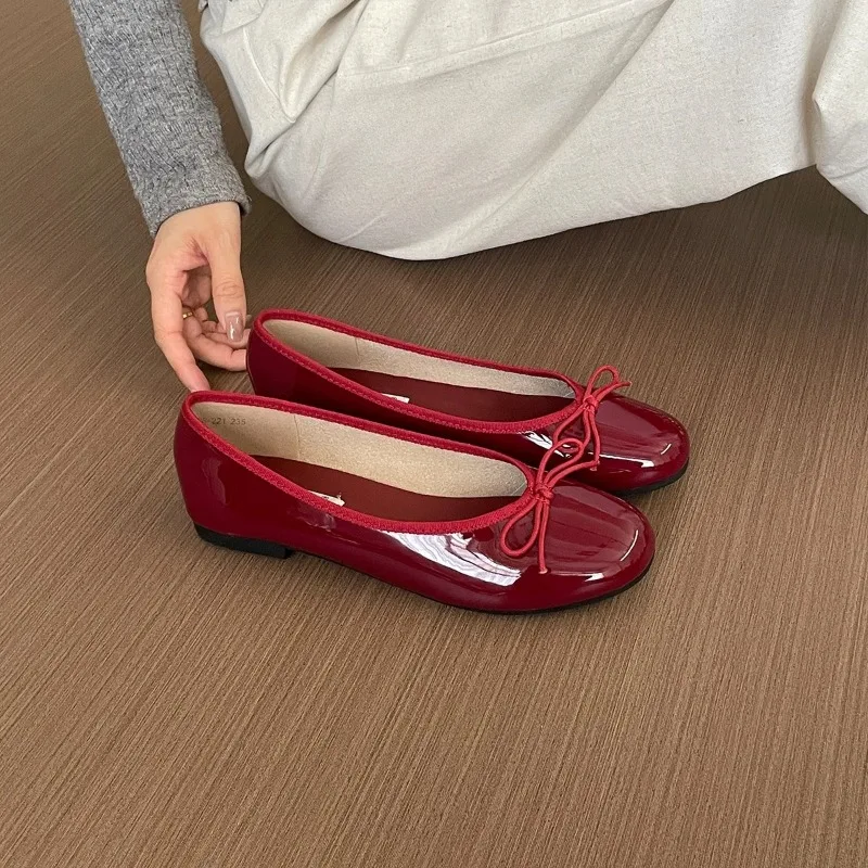 Women's Casual Loafers Patent Leather Korean Shoes Ladies Bowknot Shallow Elegant Female Moccasins Summer Autumn Flats Shoe