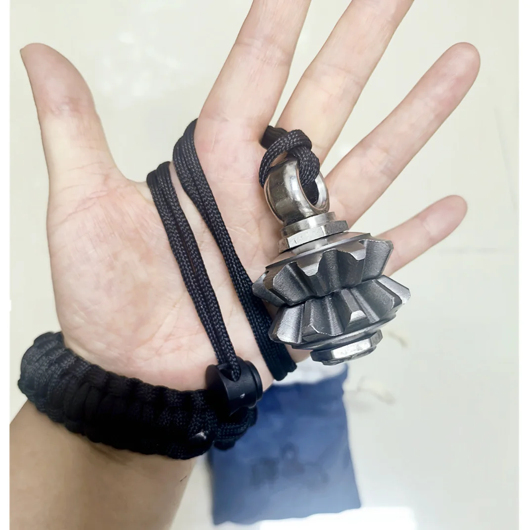 360° Rotating Self Defense Gadgets Personal Security Protection Supplies For Women Men Emergency Survival Window Broken