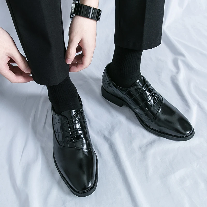 Patent Leather Shoes for Men business dress Oxfords Lace Up Male Wedding Party Office Work Shoes Elegant Designer Shoes for Men