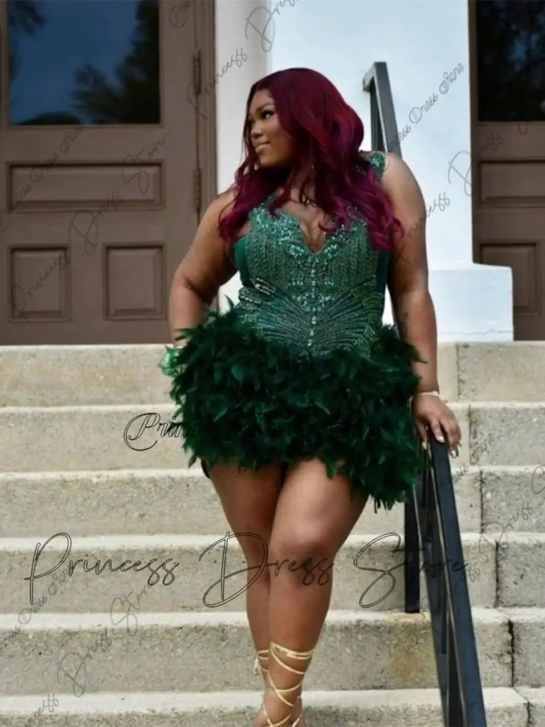 高級ショートウエディングドレス 2026 グリッタービーズクリスタル羽カクテルドレス誕生日パーティードレスホームカミングカスタマイズ