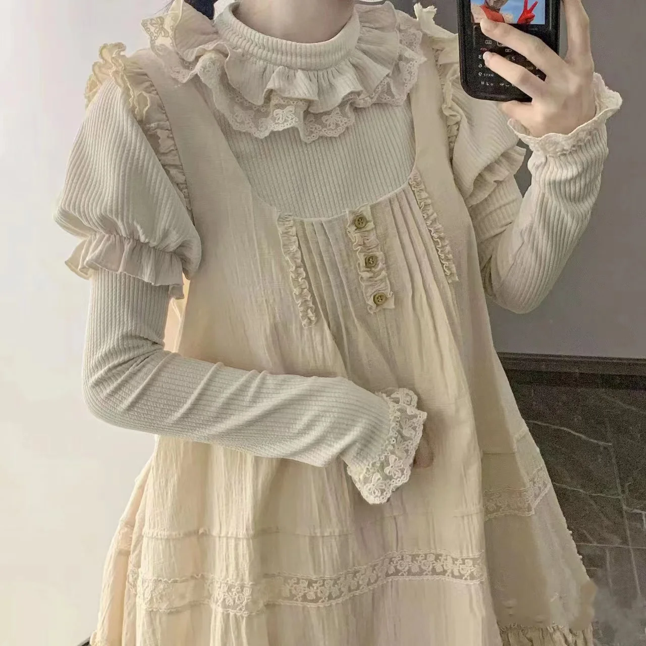 

Lolita High Elastici Bubble Sve Knitwear Lace Trim Base Layer Inner Wear Slimming Versatile round Ne Long Sve Sweater