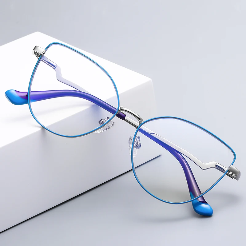 Trending Blue Light Blocking Women's Metal Glasses Frame With Spring Hinges Female Anti Radiation Protection Eyeglasses Frames